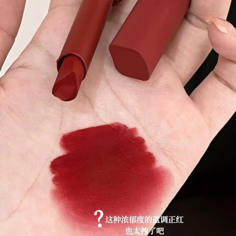饱和绒雾哑光细管口红