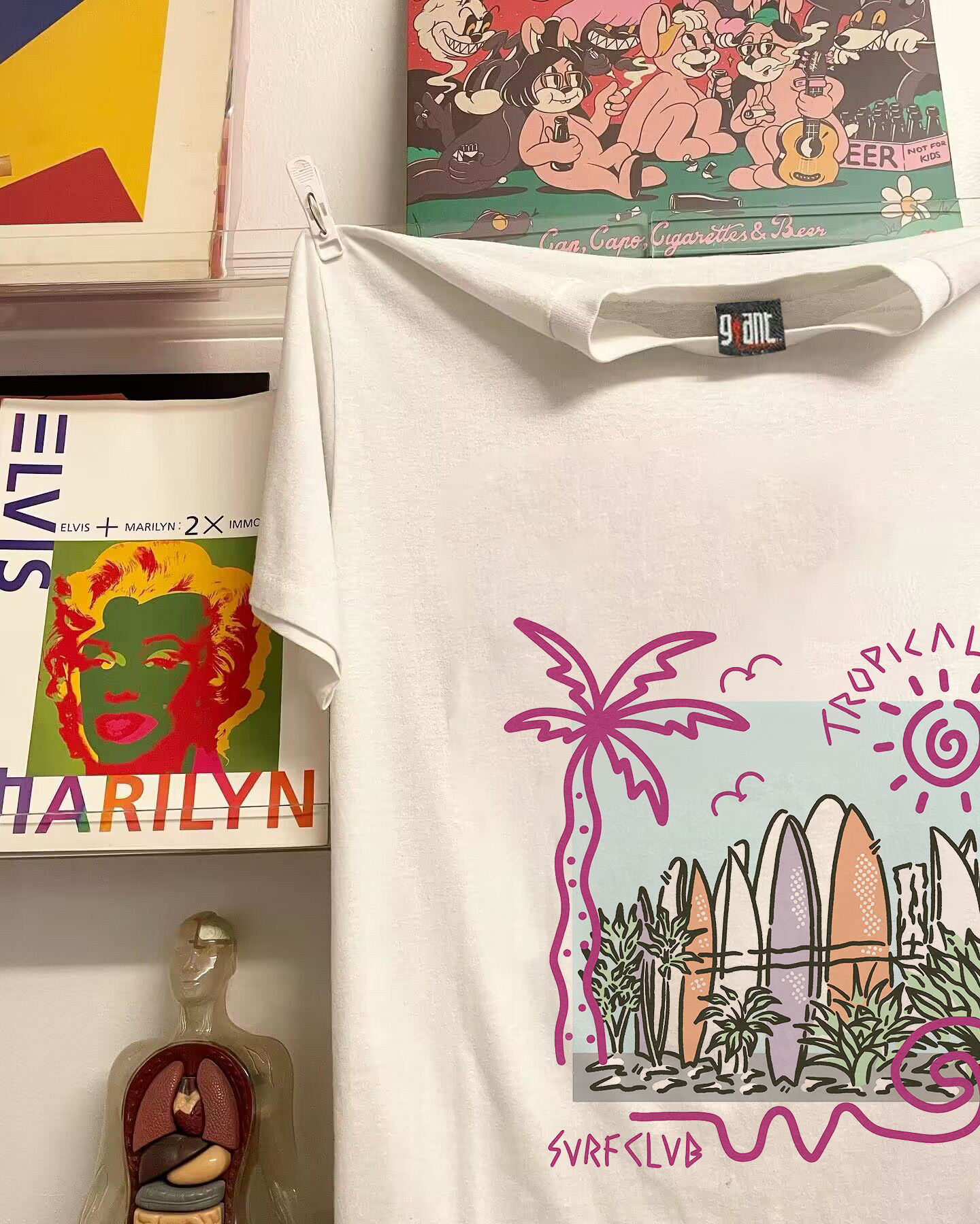 BEACH TRIP IN SUMMER HONG KONG STYLE MALE AND FEMALE COUPLES A NICHE DESIGN SENSE SHORT SLEEVE T-SHIRT AND VERSATILE TOP
