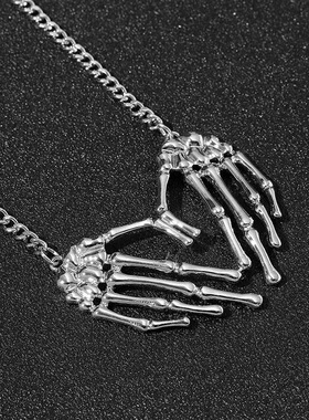 个性创意哥特风朋克风骷髅手男士吊坠项链嘻哈锁骨链小众合金饰品