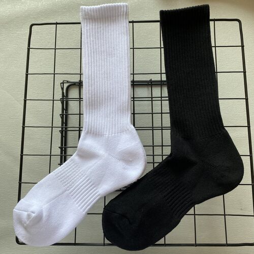 男女黑白色毛巾底运动袜