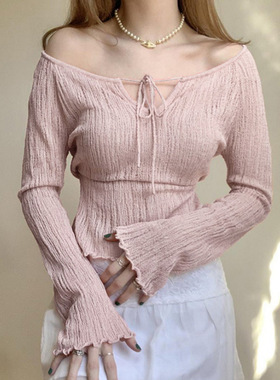 V-neck strappy lingerie with square shoulders 纯色木耳边上衣