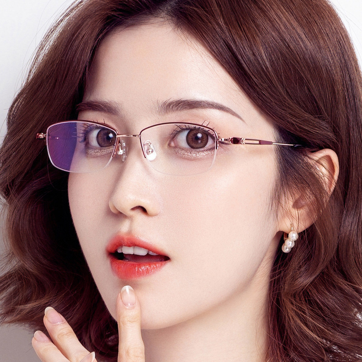 纯钛半框近视变色眼镜女超轻防蓝光配丹阳超薄树脂镜片优雅潮