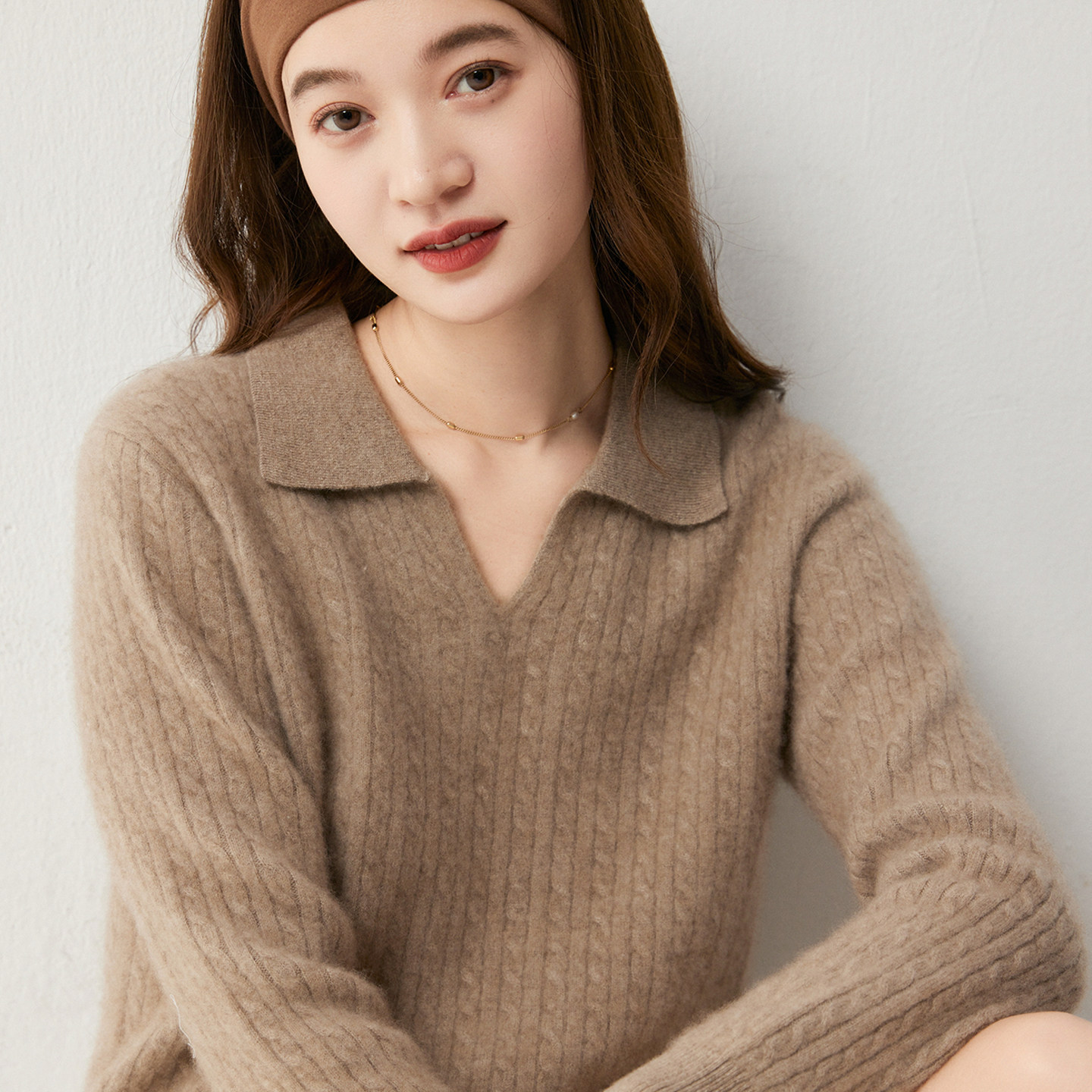 秋冬慵懒V领纯羊绒麻花毛衣女