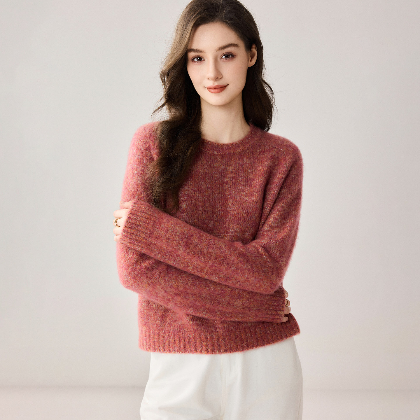 山羊绒圆领宽松软糯女毛衣