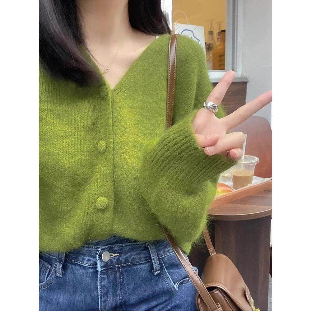 绿色针织开衫女春秋2024新款小香风高级感穿搭软糯毛衣外套上衣