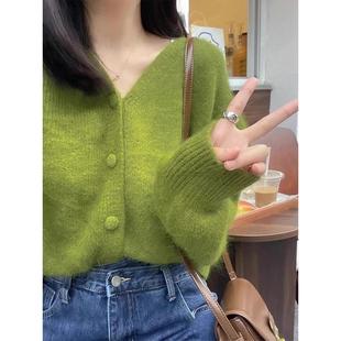 绿色针织开衫女春秋2024新款小香风高级感穿搭软糯毛衣外套上衣