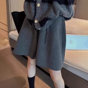 深灰色针织短裤女秋冬新款显腿长五分中裤高腰显瘦抽绳毛衣毛线裤