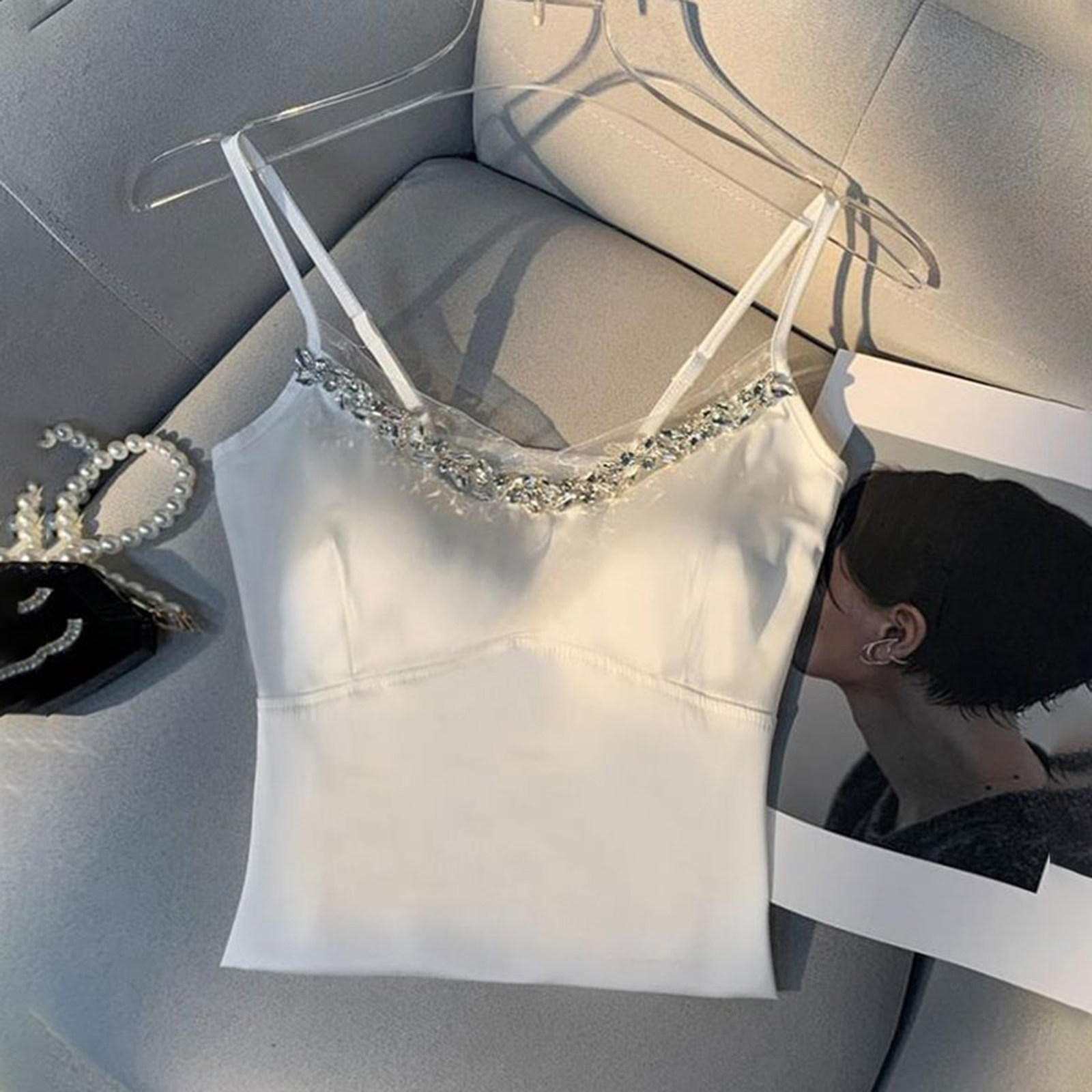 带胸垫丝质吊带背心女高级感法式镶钻性感抹胸打底上衣西装内搭