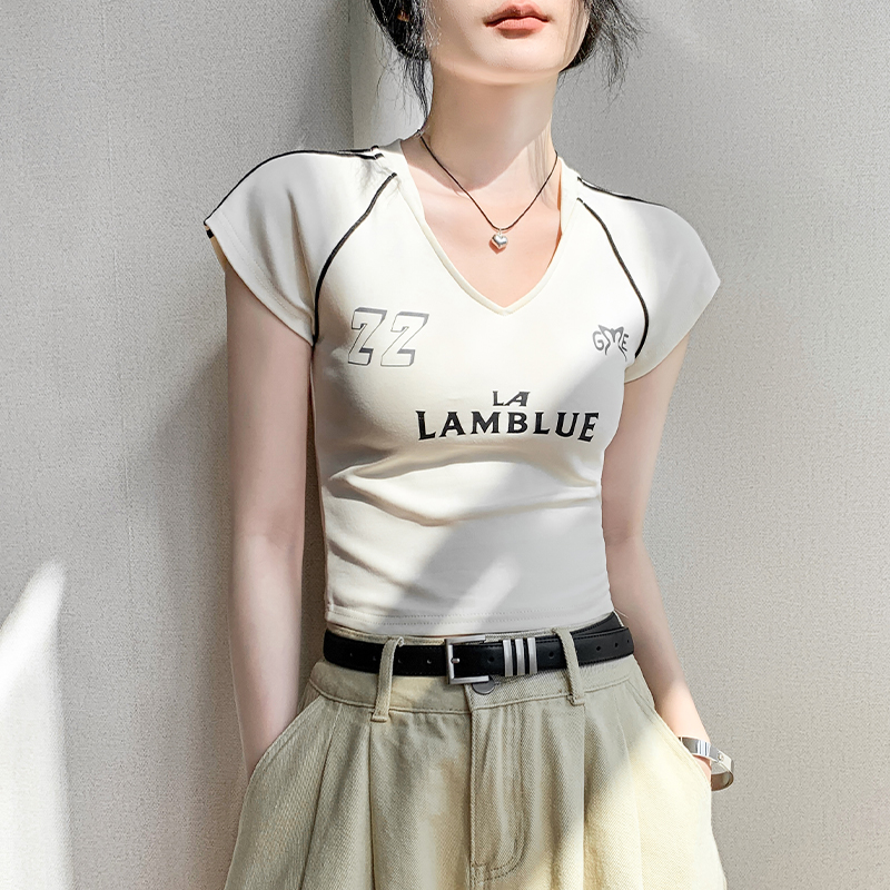 歌倍尚短袖字母印花修身T恤女