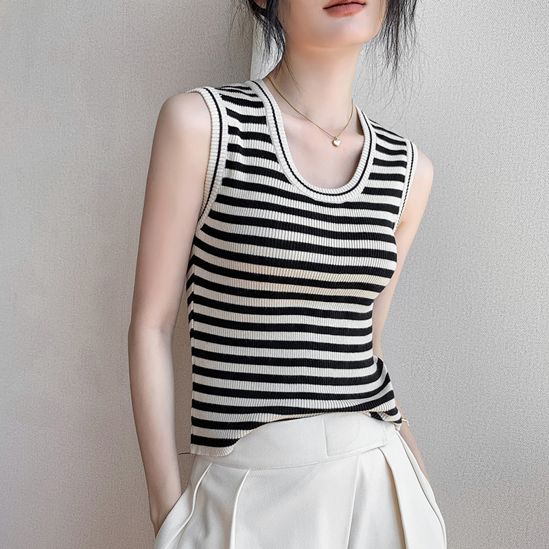 歌倍尚撞色条纹修身针织背心女