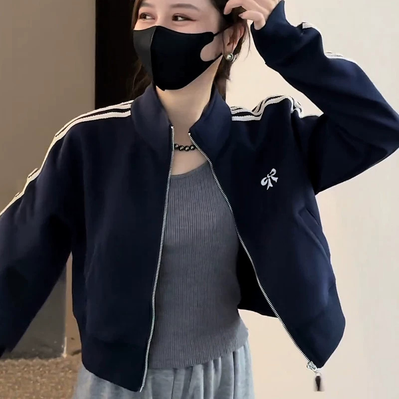 2026秋新款女立领棒球夹克短款