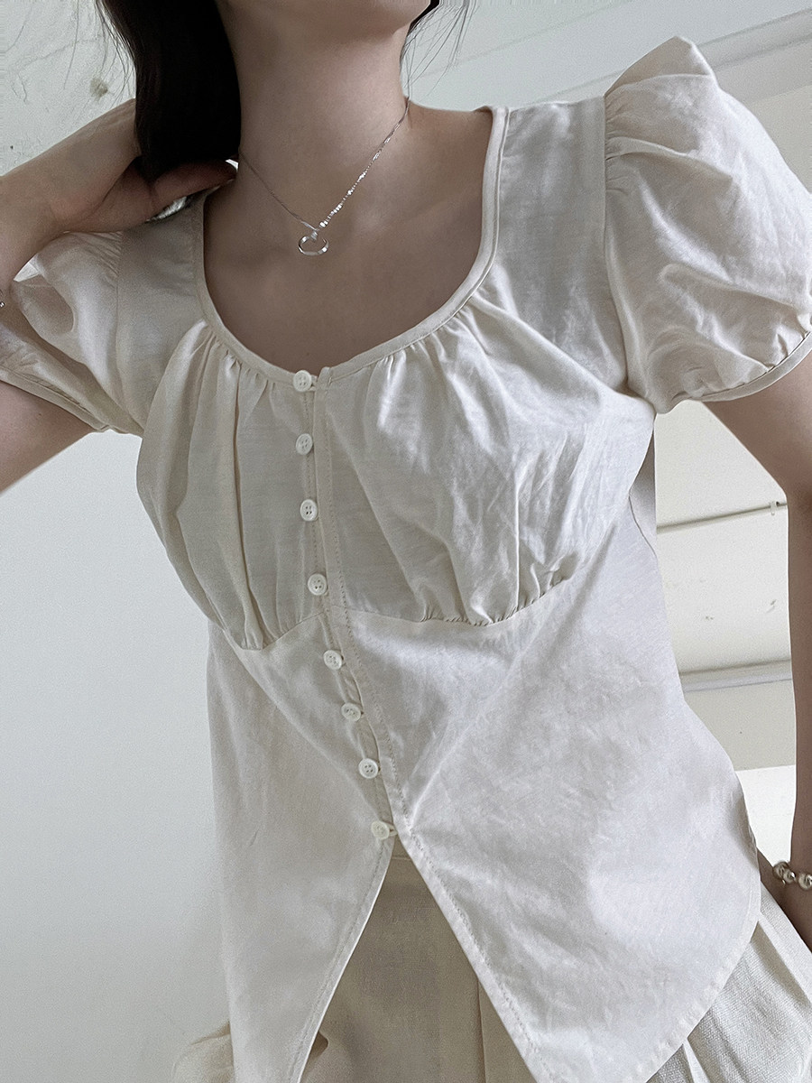 joycefuuu|可爱到尖叫 穿上秒减龄 多纽扣米色娃娃衫少女氛围衬衫,女装/女士精品,衬衫,淘宝优惠券,粉丝福利购,淘宝优惠卷