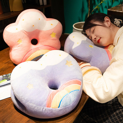 暖手抱枕插手午睡枕趴睡枕办公室
