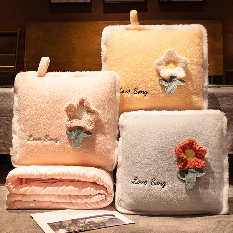 花朵抱枕被子两用办公室午睡枕头车载毯子二一汽车靠枕女生睡觉