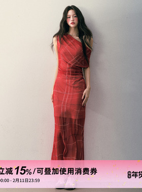 1P STUDIO 红色格纹印花一字肩连衣裙收腰紧身吊带打底两件套长裙