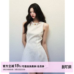 短裙 白色亚麻刺绣背心连衣裙女春夏挖肩设计感收腰无袖 STUDIO
