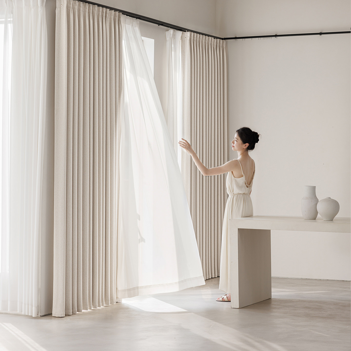 奶油风双面棉麻雪尼尔窗帘2026新款流行客厅卧室高级感全遮光布料