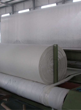 工程专用白色土工布公路养护毛毡路面保湿透水大棚绿化防渗防尘布