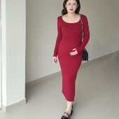 孕妇装 冬季 气质纯欲方领针织连衣裙锁骨显瘦包臀直筒开叉性感长裙