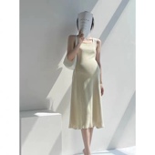 孕妇装 法式 赫本小黑裙气质方领简约显瘦针织连衣裙内搭外穿吊带裙