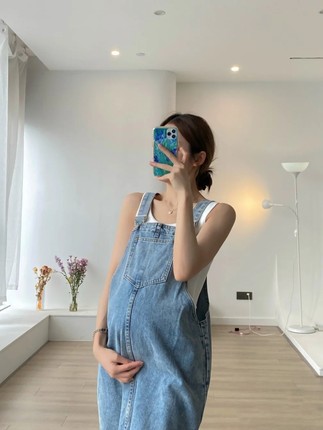 孕妇裙2023秋冬新款韩风复古牛仔裙休闲宽松百搭牛仔背带裙女潮妈