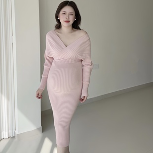 孕妇秋冬性感连衣裙V领复古港风显瘦弹力内搭名媛气质打底针织裙