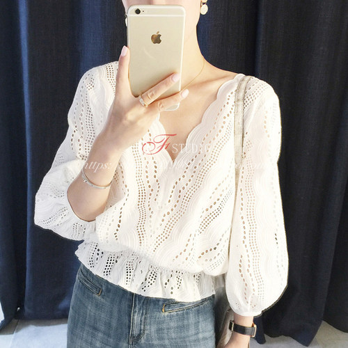 蕾丝灯笼袖打底衫v领上衣