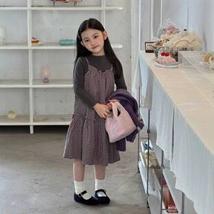 女童套装2026秋季新款儿童韩系紫色毛衣针织打底格子吊带裙三件套