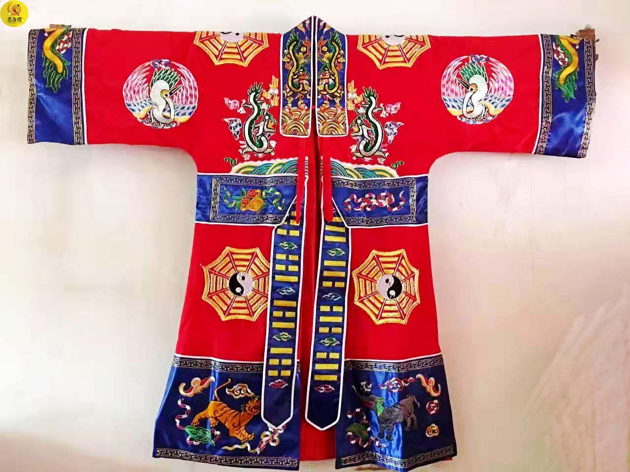 道具民间绣品道士服装道服道袍法衣经衣八卦衣刺绣道袍红色黄色