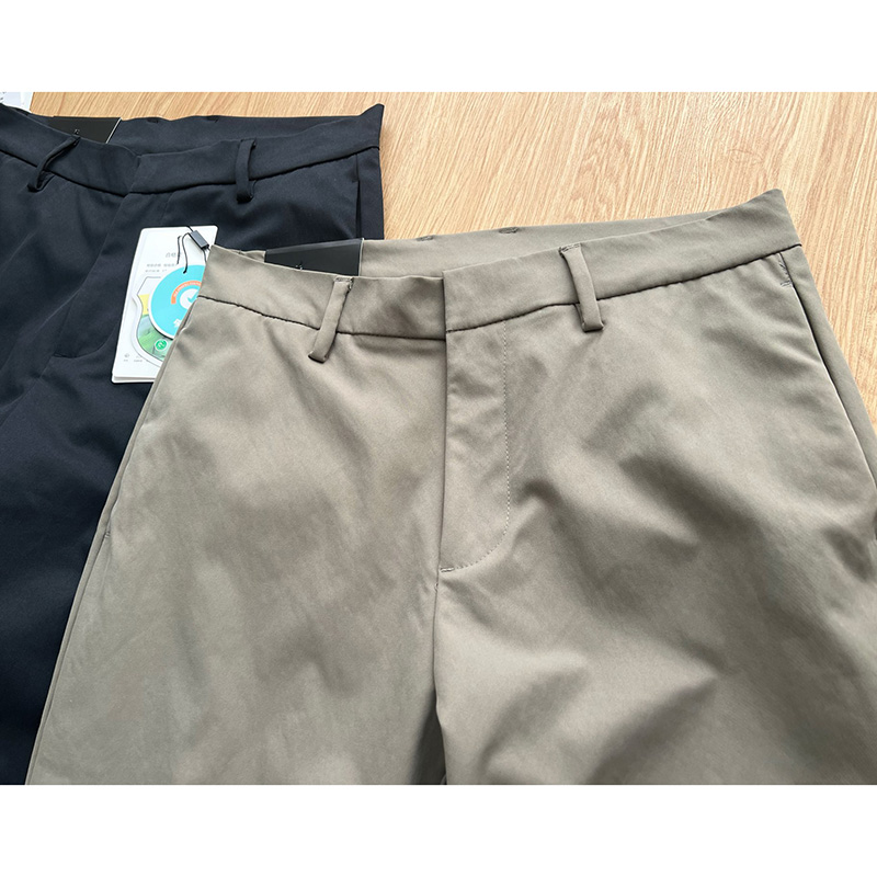 挂钩款设计男士休闲裤