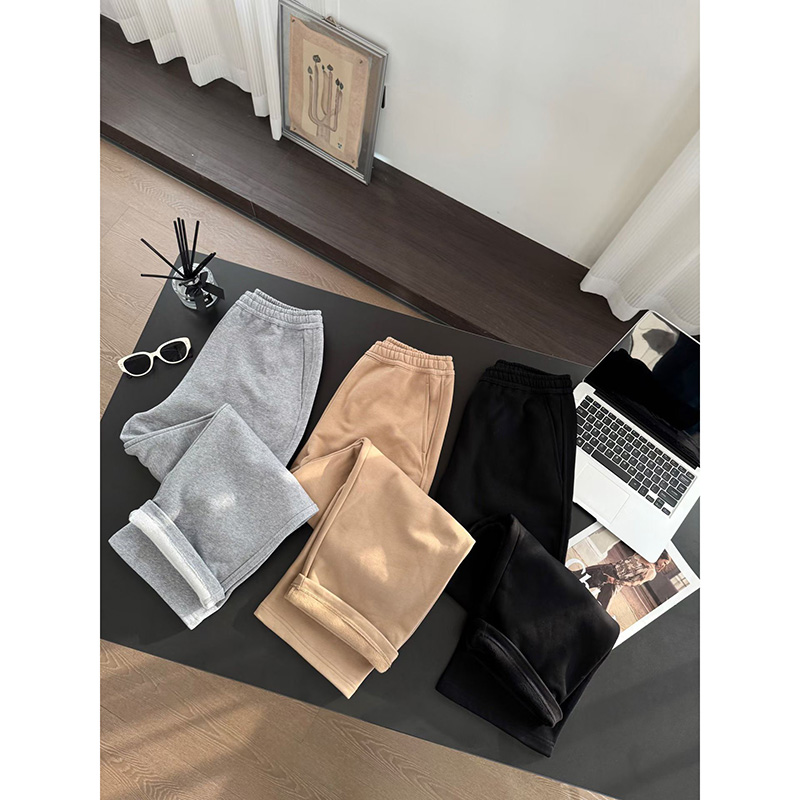 松紧腰设计女士香蕉裤