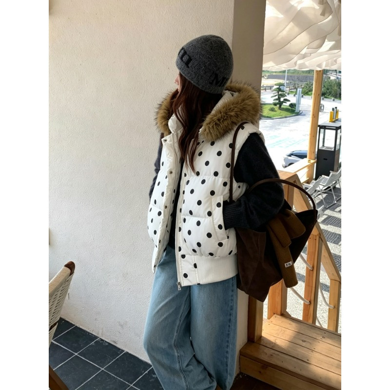 秋冬温柔风波点连帽毛领减龄休闲小个子气质叠穿棉服马夹外套女潮