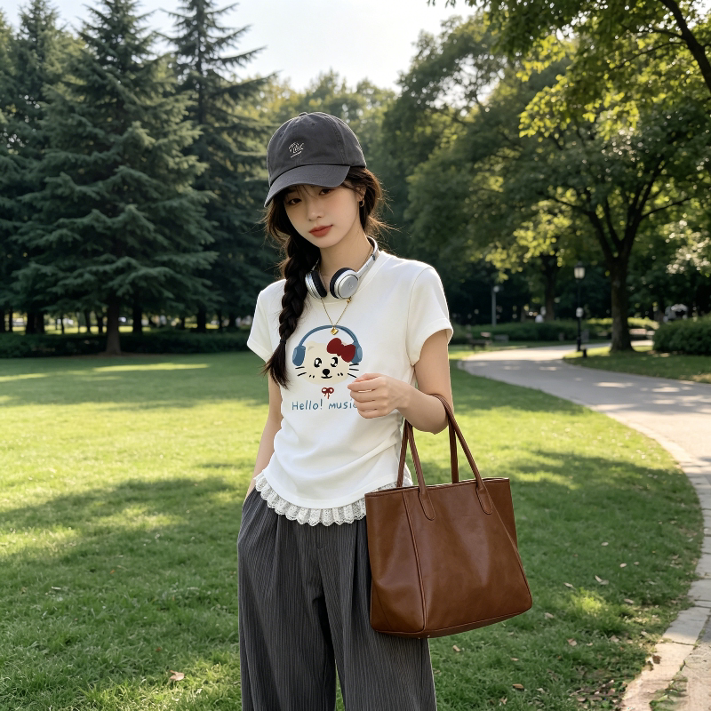 夏季温柔风正肩小飞袖蕾丝花边下摆拼接短袖T恤上衣女洋气百搭潮