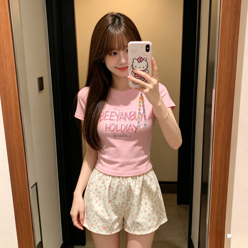 粉色温柔风减龄正肩甜妹短款小众短袖T恤上衣女洋气百搭小个子潮