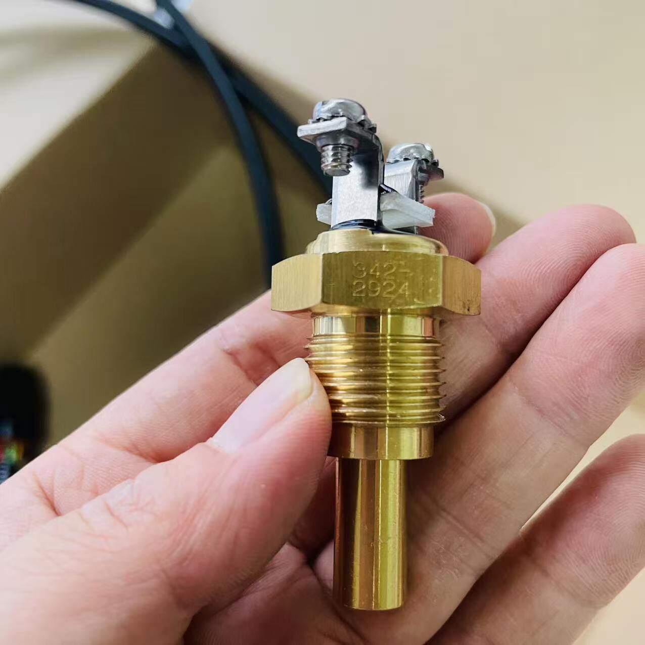 卡特313D/320D液压油温度传感器