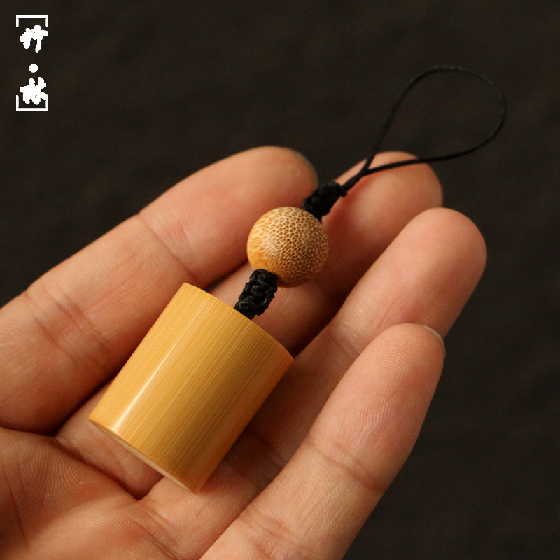 精品纯手工精磨天然实心竹车钥匙小挂件竹雕竹制玉竹包包手机挂坠