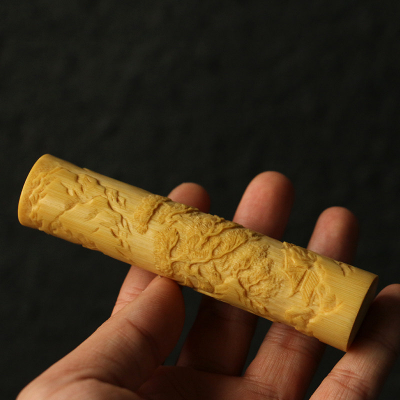 精品名家向平纯手工浅浮雕山水风光图实心竹手把件果冻级料子竹雕