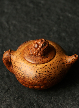纯手工雕刻满钉小茶壶手把件
