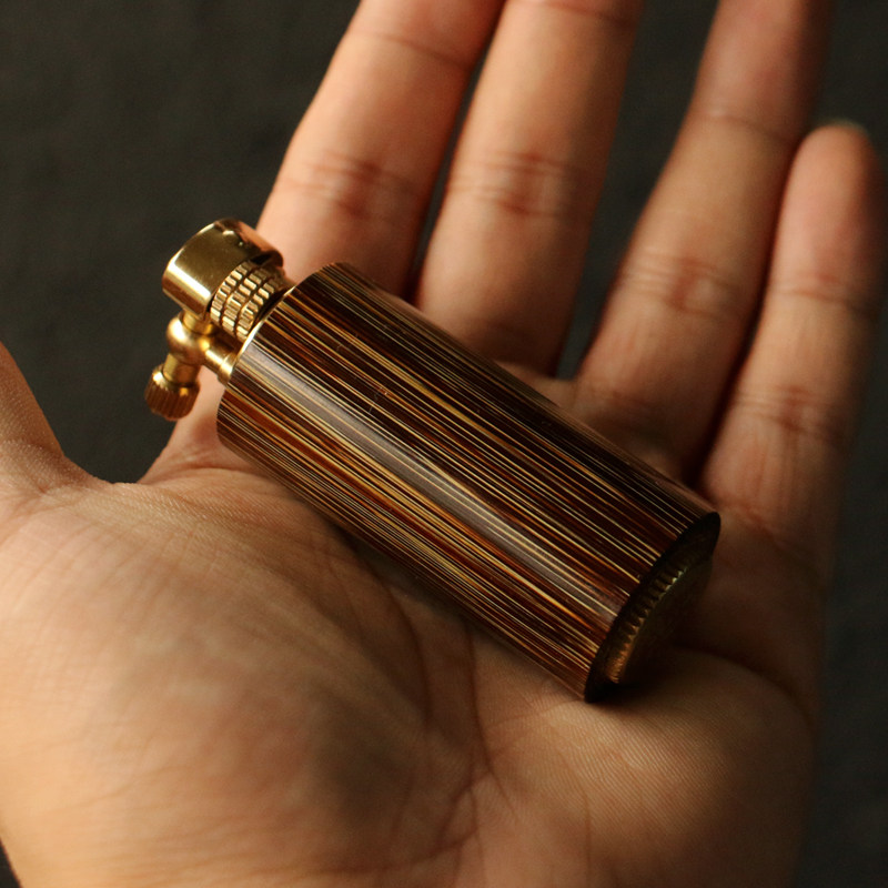 精品纯手工精磨天然十几年老金丝竹打火机纯铜煤油复古点烟器竹雕