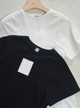 25春夏国内现货TOTEME有机棉经典款logo刺绣圆领小飞袖T恤Espera