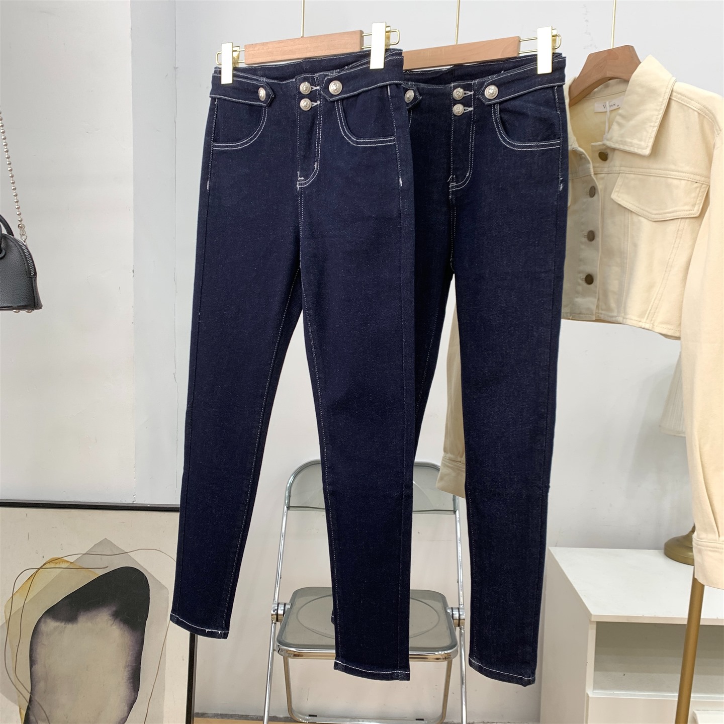 牛仔裤纯色修身高腰显瘦休闲百搭直筒裤秋季新款J#3
