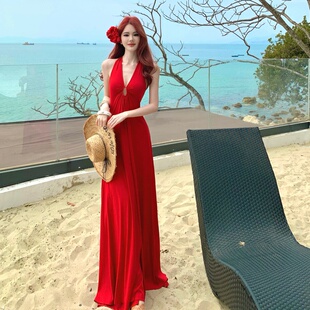 绝美巨好看红色v领挂脖连衣裙女夏季 性感露背海边度假风气质长裙