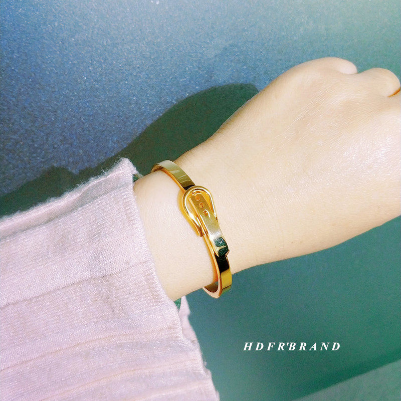 时尚百搭闺蜜手镯 钛钢18K包金皮带表带手链气质网红男女礼物