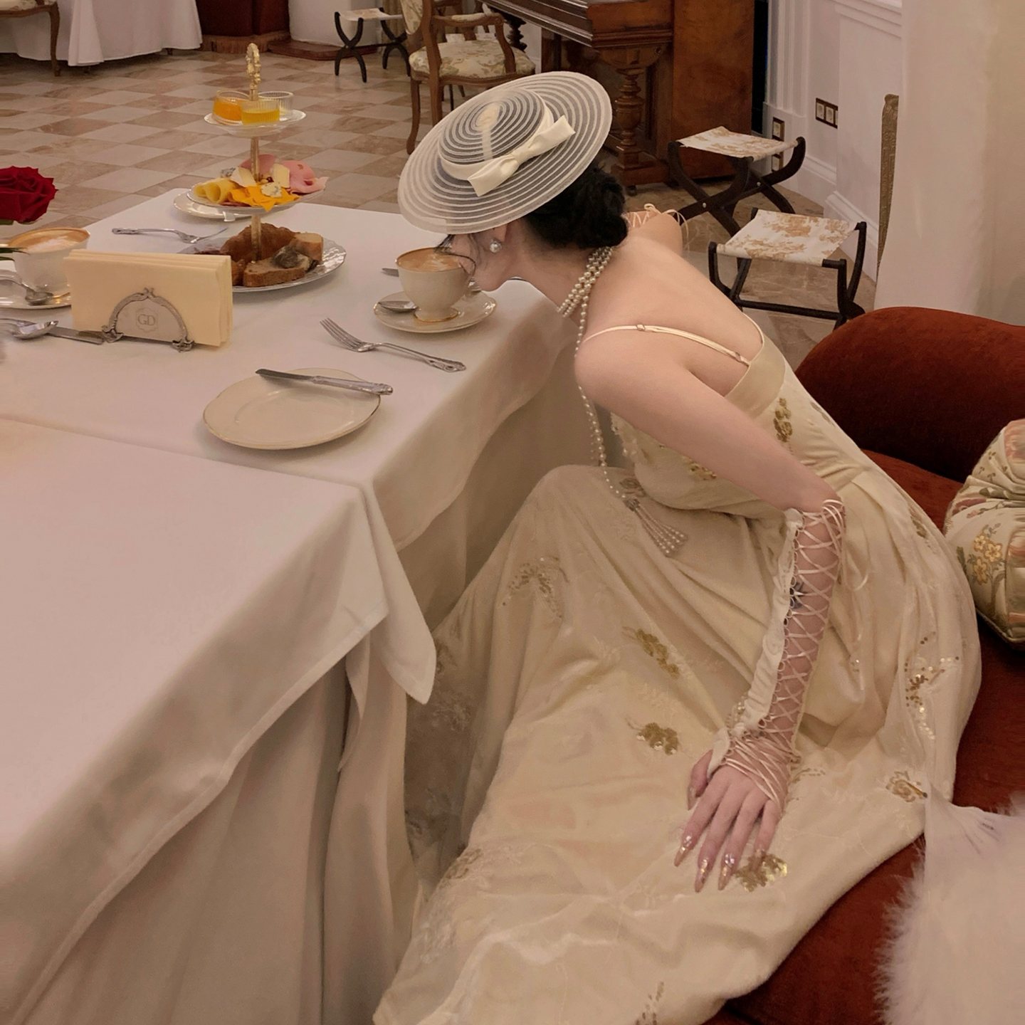 麓津自制《中世纪公主》定制绝美奶油丝绒金重工刺绣礼服连衣裙子