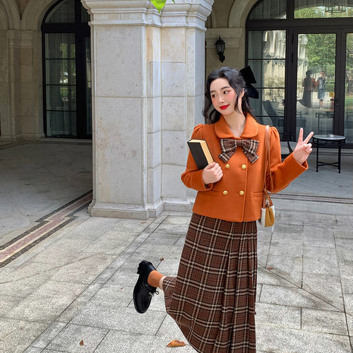 麓津南瓜拿铁外套百褶裙女秋冬