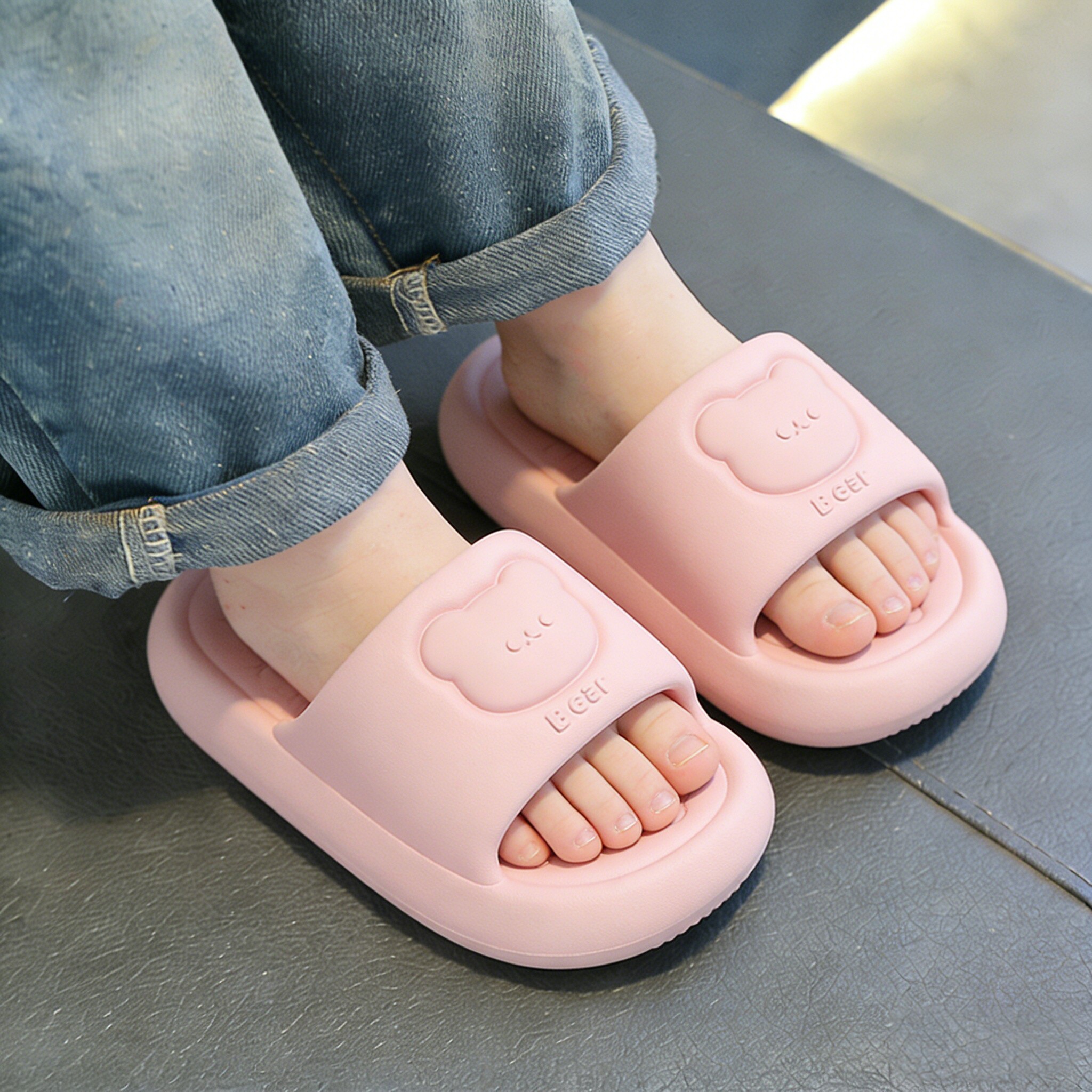 儿童拖鞋女童2026新款夏季室内家居家防滑浴室洗澡女宝宝凉拖女孩