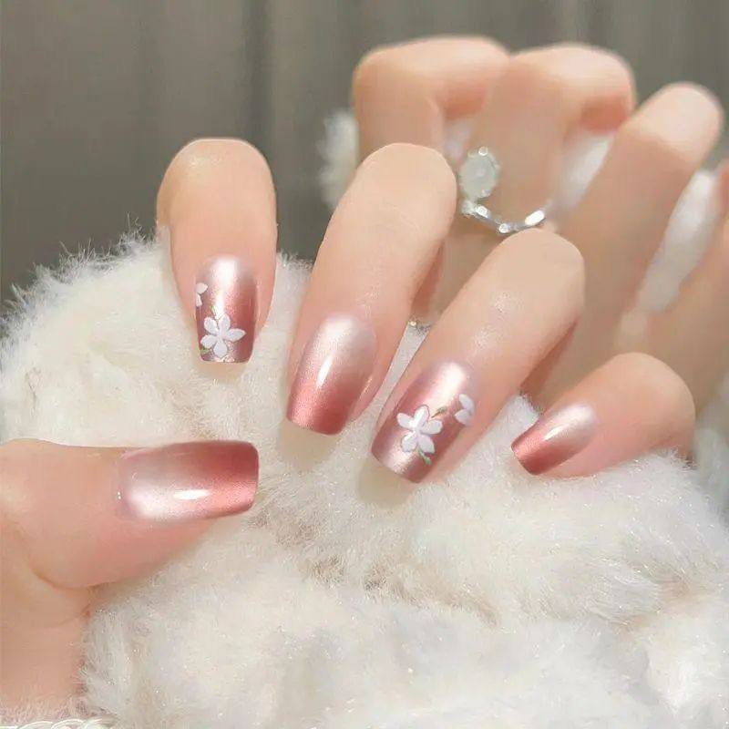 手工儿童美甲穿戴甲感短款花开半夏猫眼假指甲贴片2026年新款,彩妆/香水/美妆工具,美甲工具,淘宝优惠券,粉丝福利购,淘宝优惠卷