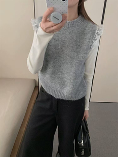 洋气灰色蕾丝边毛衣马甲女2025冬款小个子叠穿高级感坎肩针织马夹