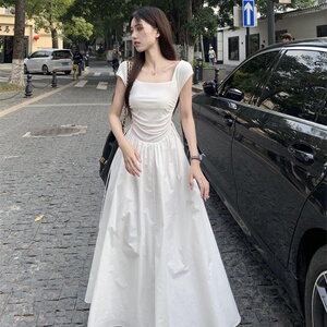 法式方领白色吊带连衣裙女夏季小个子感气质收腰裙子初恋长裙