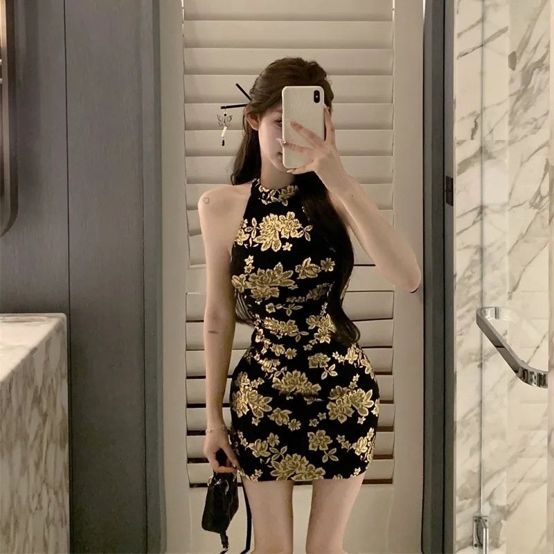 新中式改良旗袍烫金露背挂脖连衣裙女夏季收腰紧身中长款包臀裙子